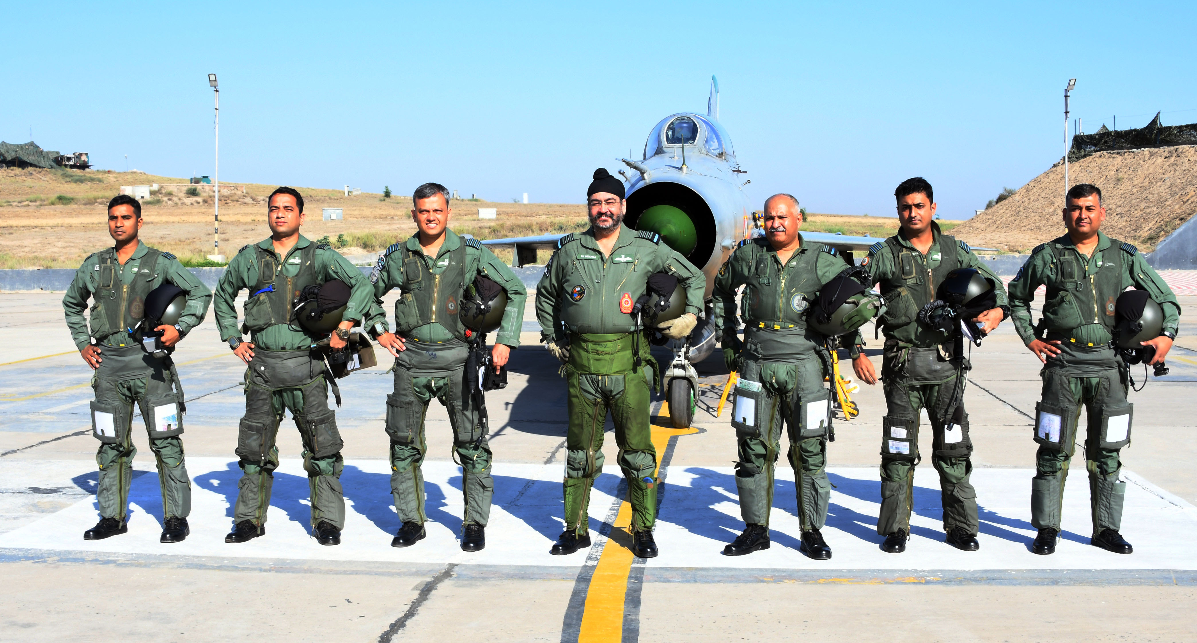 Air Chief leads 'Missing Man' formation, pay homage to air warriors of Kargil